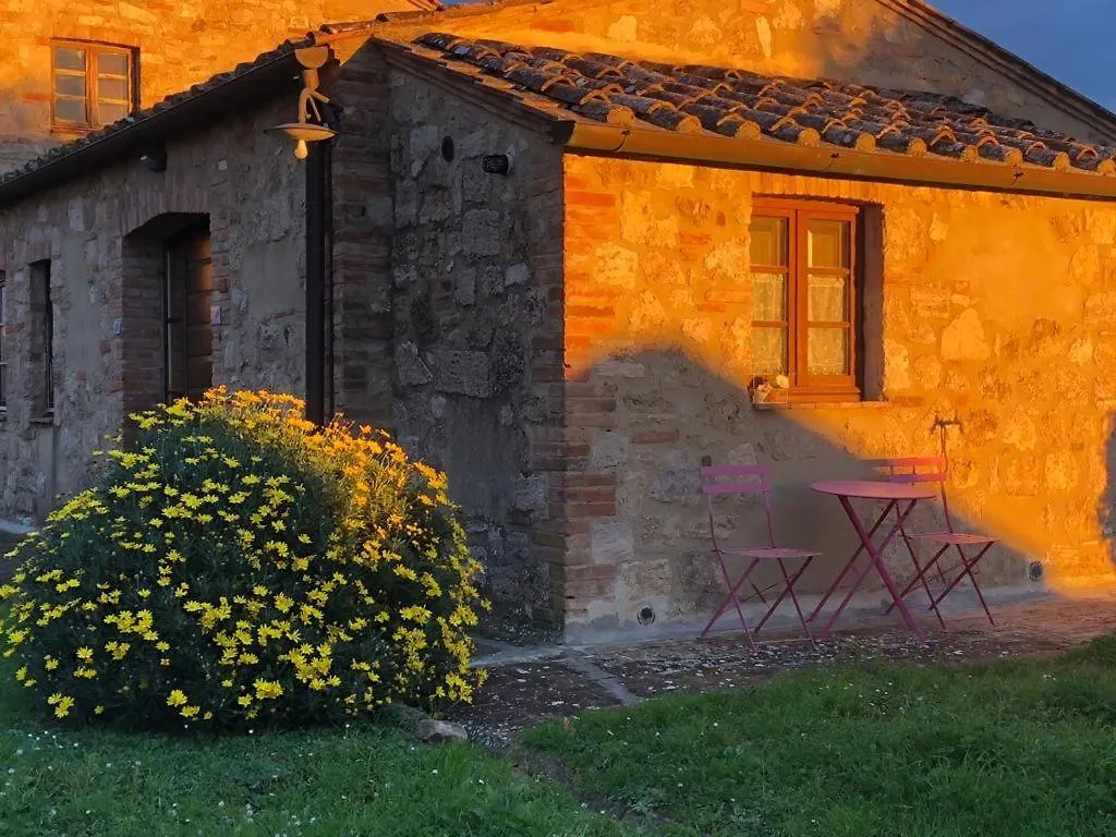 Casa Country House Girasole Crete senesi vakantie huis Asciano Italia